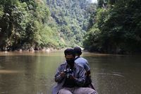 Main ke Desa Tanpa Listrik dan Sinyal HP, Berani Coba?