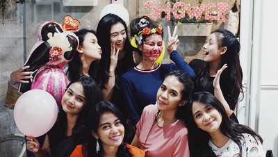 Wajah Cemong Syahnaz Sadiqah saat Bridal Shower