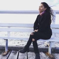 Ia mulai terjun ke dunia akting dengan perannya sebagai Emily di sinetron Love is Music. Di sinetron tersebut, Kelsea beradu akting dengan Aliando Syarief. Foto: Instagram/kelsea_dressler