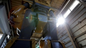 Saat ini fungsi si robot masih terbatas, namun tetap saja merupakan sesuatu yang keren. Foto: Reuters