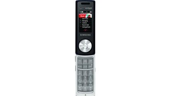 Samsung Juke yang dirilis tahun 2007 didesain memadukan MP3 player dengan ponsel. Foto: Telegraph