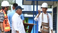 Tahun ini kembali dibangun sebanyak 100 unit rumah khusus yang tersebar di 4 kampung, yakni Kampung Priend Distrik Fayid (34 unit), Kampung Ass dan Kampung Atat Distrik Pulau Tiga (33 unit), dan Kampung Warkai Distrik Betsbamu (33 unit). Dok. Biro Pers Setpres.