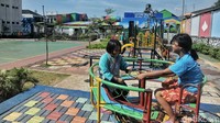 Fasilitas permainan anak-anak juga lengkap.
