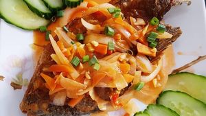 Netizen Pamer 10 Gurame Asam Manis yang Enak Ini