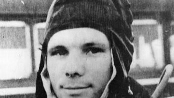 Saat menjalankan misinya tersebut, Gagarin baru berusia 27 tahun. Foto: Getty Images