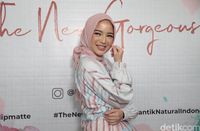 Hijab Bikin Chacha Frederica Lebih Tenang Dan Terhormat