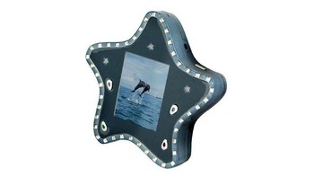 Mirip bintang laut, ponsel ini dinamakan sebagai C99 Star. Foto: Telegraph