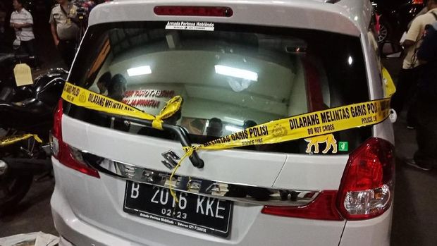 Mobil yang digunakan Watoni lindas polantas
