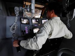 Keren! Pria Ini Bikin Sendiri Robot Raksasa ala Gundam