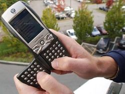 Deretan Ponsel Teraneh Bikin Mata Terbelalak