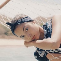 Meski tanpa makeup, tetap kece badai!  Foto: Instagram