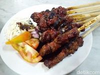 Siang Ini Enaknya Makan Sate Kambing Enak di Tangerang Selatan