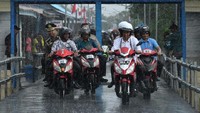 WIM Motor sebenarnya sudah lahir dari 2009. Motor listrik itu hanya dijual di Papua, khususnya di Agats. Motor listrik yang dipakai Jokowi itu harganya dikisaran 12-13 jutaan saja. Foto: dok. Biro Pers Setpres