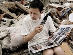 Kumpulan Foto Emosional yang Bikin Hati Terenyuh