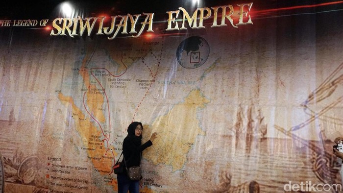 Mengenal Jalur Rempah Kerajaan Sriwijaya Ada wahana baru yang bertajuk 'The Legend of Sriwijaya Empire' di Bekasi. Kita bisa bermain sambil belajar untuk mengenal kekayaan sejarah jalur rempah Kerajaan Sriwijaya.