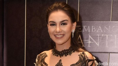 Irish Bella yang Makin Menawan
