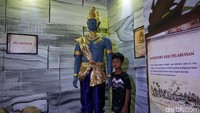 Raja Balaputradewa dianggap sebagai raja yang membawa Sriwijaya ke puncak kegemilangannya pada abad ke-8 dan 9. Namun pada dasarnya, kerajaan ini mengalami masa kekuasaan yang gemilang sampai ke generasi Sri Marawijaya. Rachman Haryanto/detikcom
