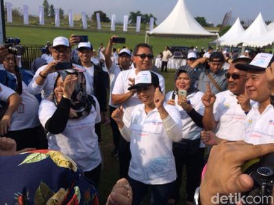 Jempol Digoyang, Rini Joget Dangdut Bareng Direksi BUMN