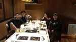 Ini 10 Potret Keren Lucky Perdana Saat Ngeliwet dan Makan Bareng Istri