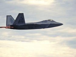 Aksi Pesawat Siluman Rp 1,9 Triliun di Angkasa