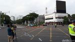 Foto: Suasana Olah TKP Lokasi Model Tabrak Ojol di Harmoni