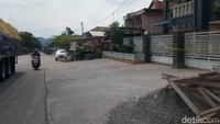 Rumah Syamsudin memiliki bungker yang terletak di bagian belakang rumah, atau tepatnya dibawah gazebo yang letaknya berdekatan dengan kolam renang. (Foto: Wisma Putra/detikcom)
