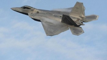 Jarak jangkauan F-22 Raptor mencapai 1.850 mil, dan ketinggian maksimal 50 ribu kaki. Foto: Dok. Dephan AS