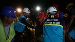 Begini Perjuangan Melistriki Desa Teluk Hiri di Kalteng