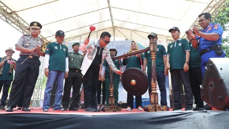 Menpora Buka Kejuaraan Selancar Internasional Krui Pro 2018 Menpora Buka Kejuaraan Selancar Internasional Krui Pro 2018