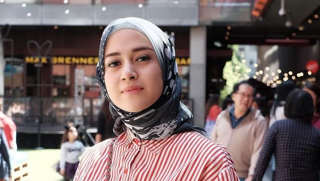 Kebahagiaan Nina Zatulini Lahirkan Anak Kedua Secara 