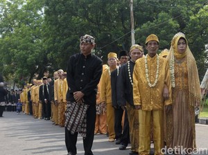 Tak Pernah Cerai, Tahuri-Raustri Nikah Lagi Disaksikan Anak Cucu