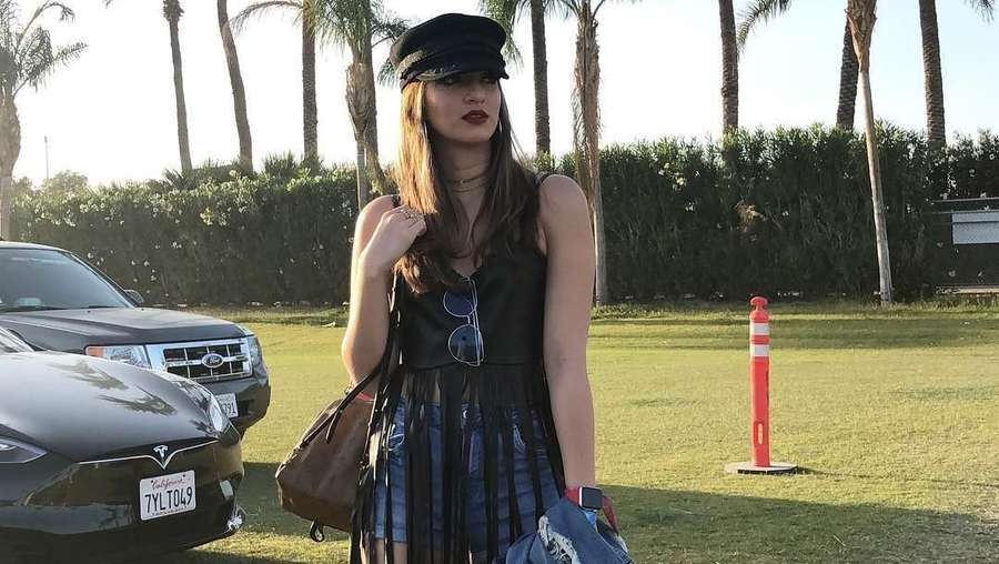 Gaya Nia Ramadhani di Coachella Tak Seperti Ibu Tiga Anak