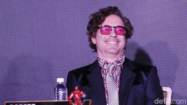 Robert Downey Jr