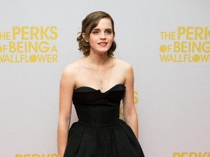 Emma Watson Disebut Tak Profesional Cabut dari Lokasi Syuting, Ini Faktanya