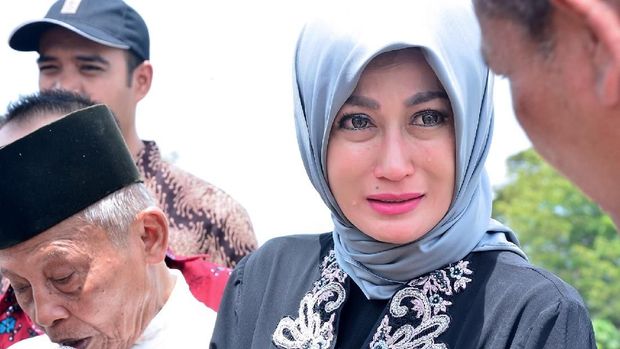 Stan Lee Meninggal Dunia, Sisca Dewi Dipenjara