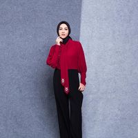 Terungkap lima fashion item wajib Nina Zatulini. 