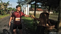 Lomba lari ini juga untuk mengajak masyarakat untuk terus berolahraga.