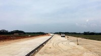 Pemudik bisa meneruskan ke ruas tol Pemalang-Semarang sepanjang 114,2 km yang akan dibuka fungsional atau belum dikenakan tarif tol.
