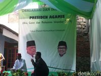 Banner dukungan duet Gatot-Cak Imin maju Pilpres 2019.