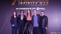 Para bintang Avengers: Infinity War hadir dalam acara tersebut. Ada Robert Downey Jr, Benedich Cumberbatch dan sutradara Joe Russo. Foto: Asep/detikHOT