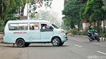Foto: Aksi Nekat Pengendara Lawan Arah di Jalan DI Panjaitan