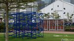 Hanya di Hong Kong, Patung-patung Keren Ini Dipajang di Taman