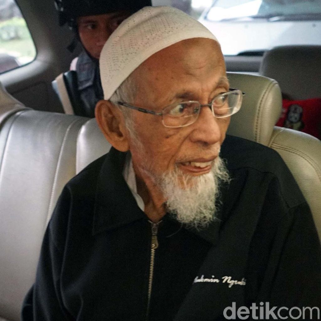 Ditjen PAS: Bila Opsi PB Diambil, Baasyir Harus Teken Surat Setia NKRI Ditjen PAS: Bila Opsi PB Diambil, Baasyir Harus Teken Surat Setia NKRI