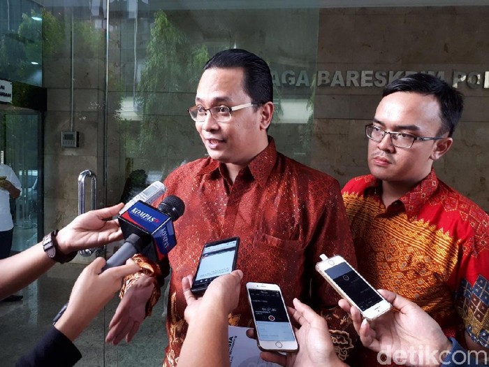 Cyber Indonesia, Jack Boyd Lapian polisikan Rocky Gerung