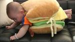 Lucu Banget! 10 Anak Ini Pakai Kostum Bertema Makanan yang Enak