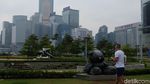 Hanya di Hong Kong, Patung-patung Keren Ini Dipajang di Taman