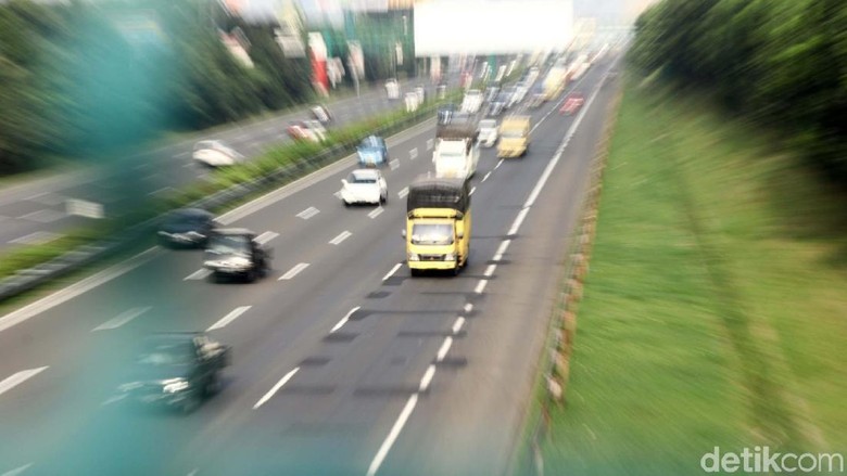 Urai Macet di Tol  Cawang BPTJ Usulkan Jam  Ganjil  Genap  