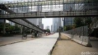 Jalan yang sebelumnya memilik enam jalur akan menjadi hanya empat jalur, dan trotoar akan bertambah lebar menjadi 9 hingga 12 meter.