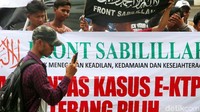 Aksi itu berjalan sekitar 40 menit.