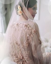 Cantiknya Syahnaz Bergaun Pink Saat Pengajian Jelang Menikah